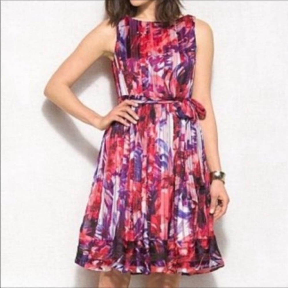 Luxe by Carmen Marc Valvo Red Purple Watercolor Print Sleeveless Dress